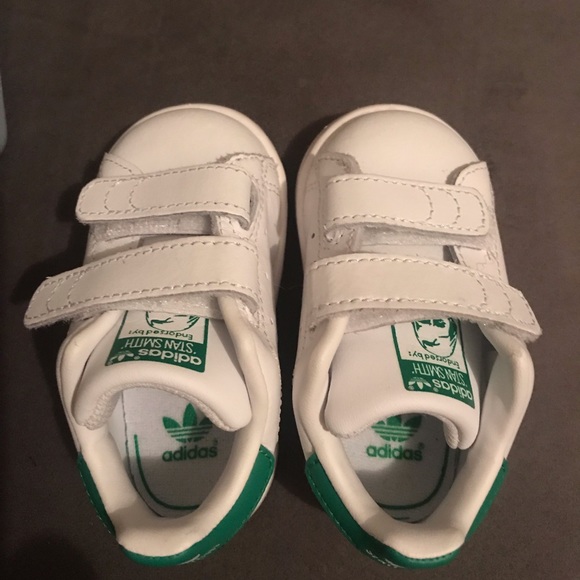 Baby StanSmith  size 4 - Picture 3 of 4